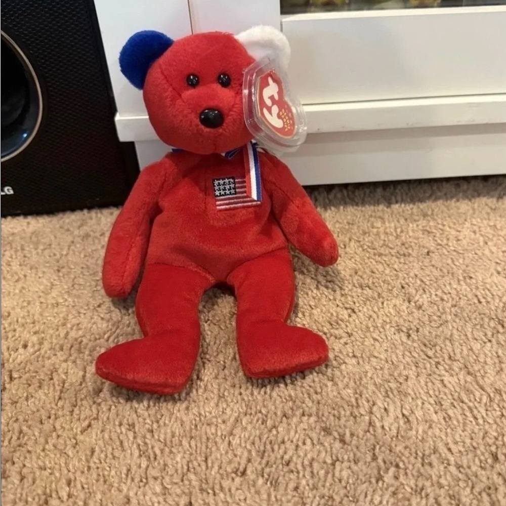 RARE AUTHENTIC Ty Beanie Baby
"America" 9/11 Memorial Bear